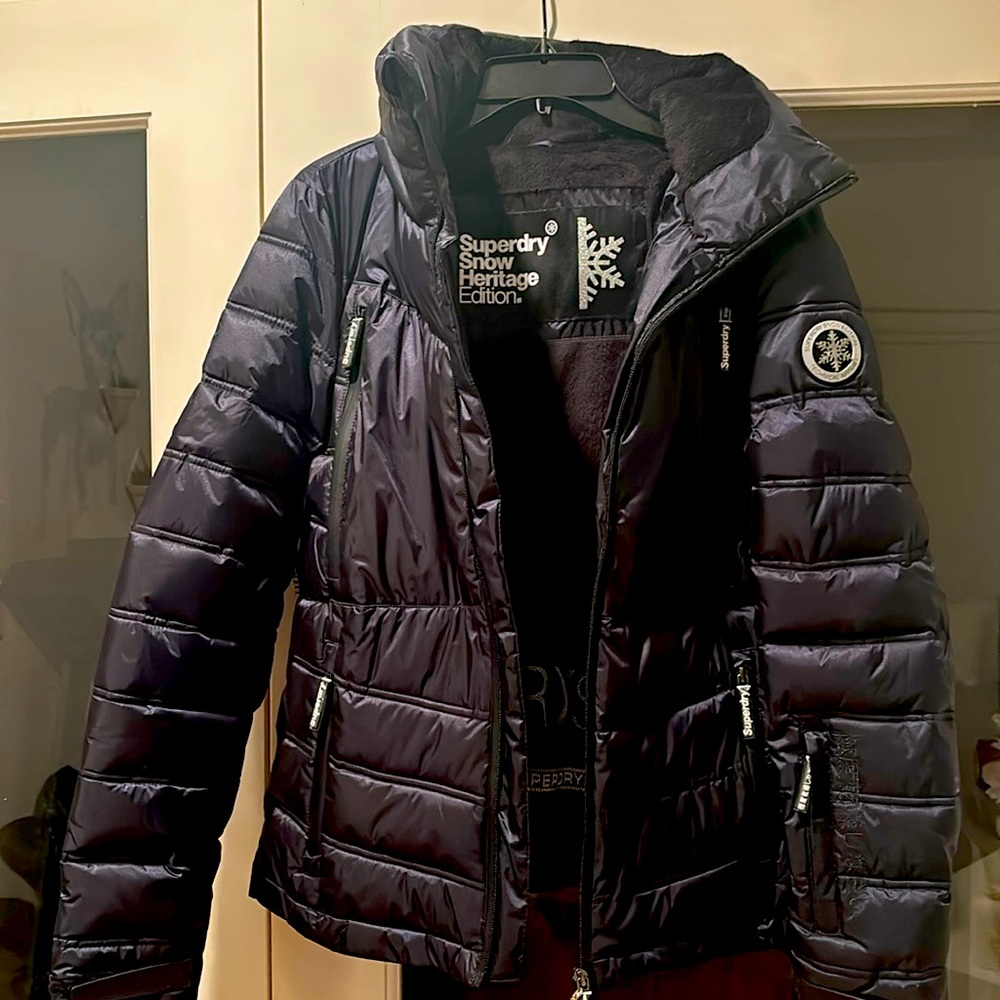 Women’s Superdry Snow Heritage Edition black puffer jacket New Without Tags